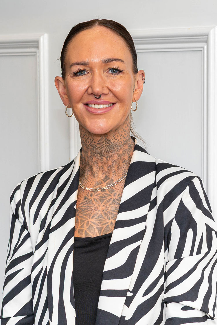 Kirstin Strachan <span style="color:#bc8816;font-weight:lighter;font-size: 16px;">CeMAP CIPD</span>